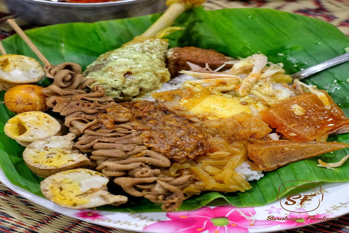 Kuliner Simpang Lima Semarang Yang Menggugah Selera