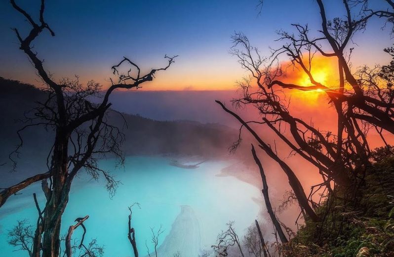 Sunan Ibu Tempat Spot Foto Terbaik Saat Liburan Di Kawah Putih