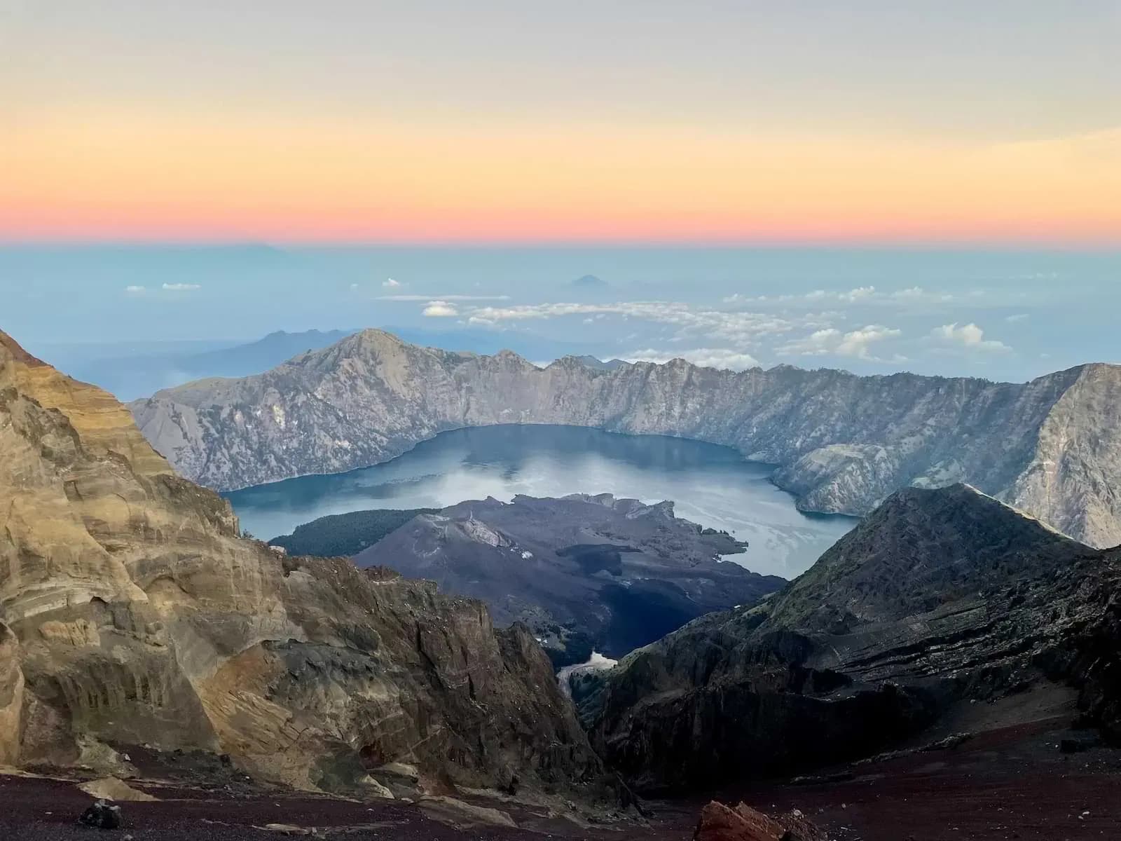 Where Exactly is Mount Rinjani Located? Facts & Trekking Information