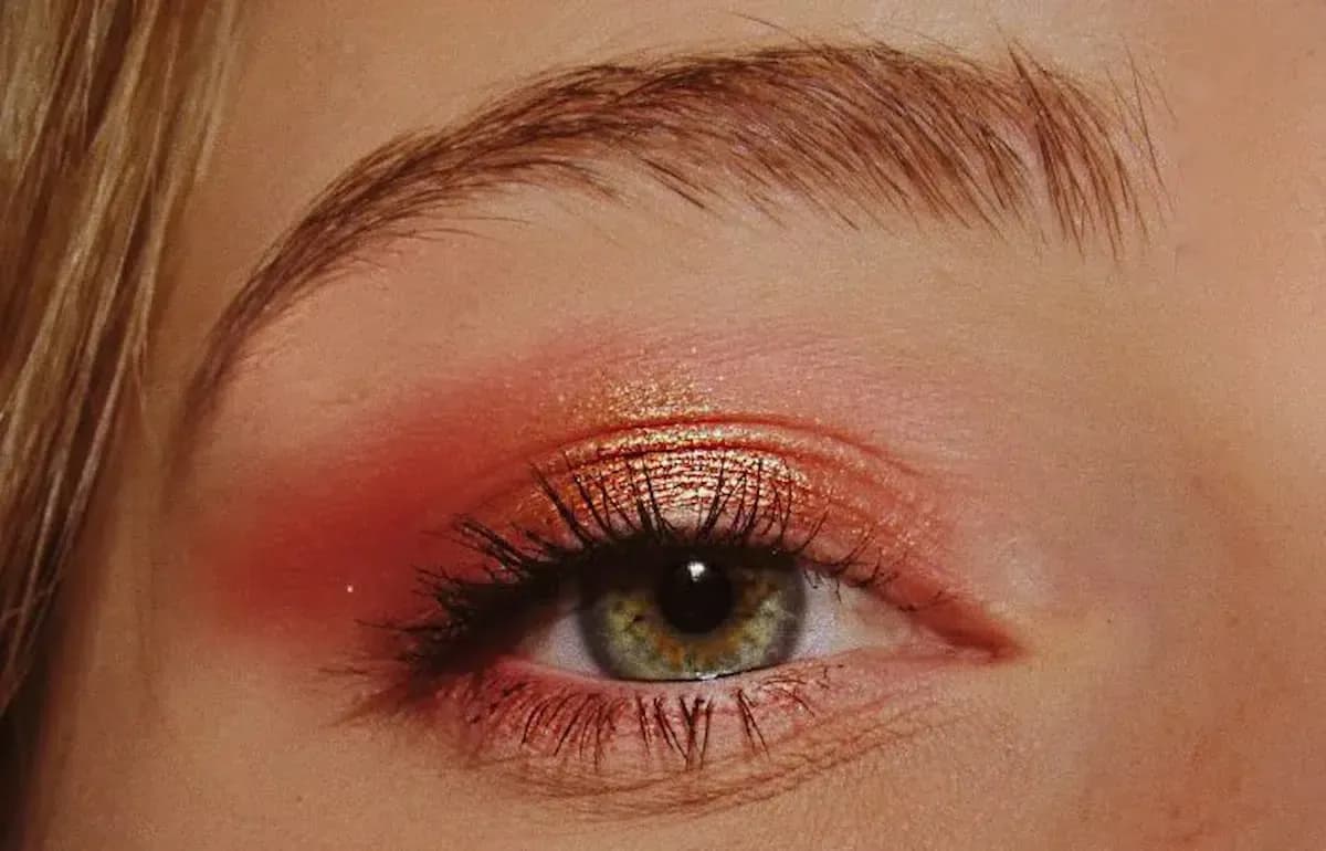 Inilah Arti Bulu Mata Jatuh, Memangnya Benar Ada yang Lagi Kangen?