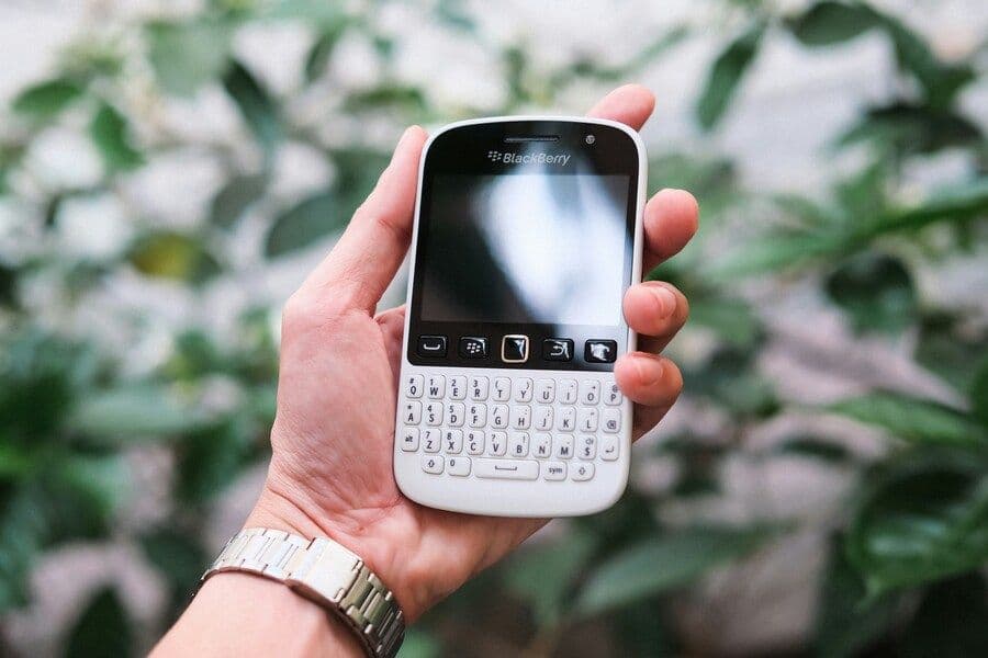 5 Rekomendasi HP Jadul Keren Ikonik
