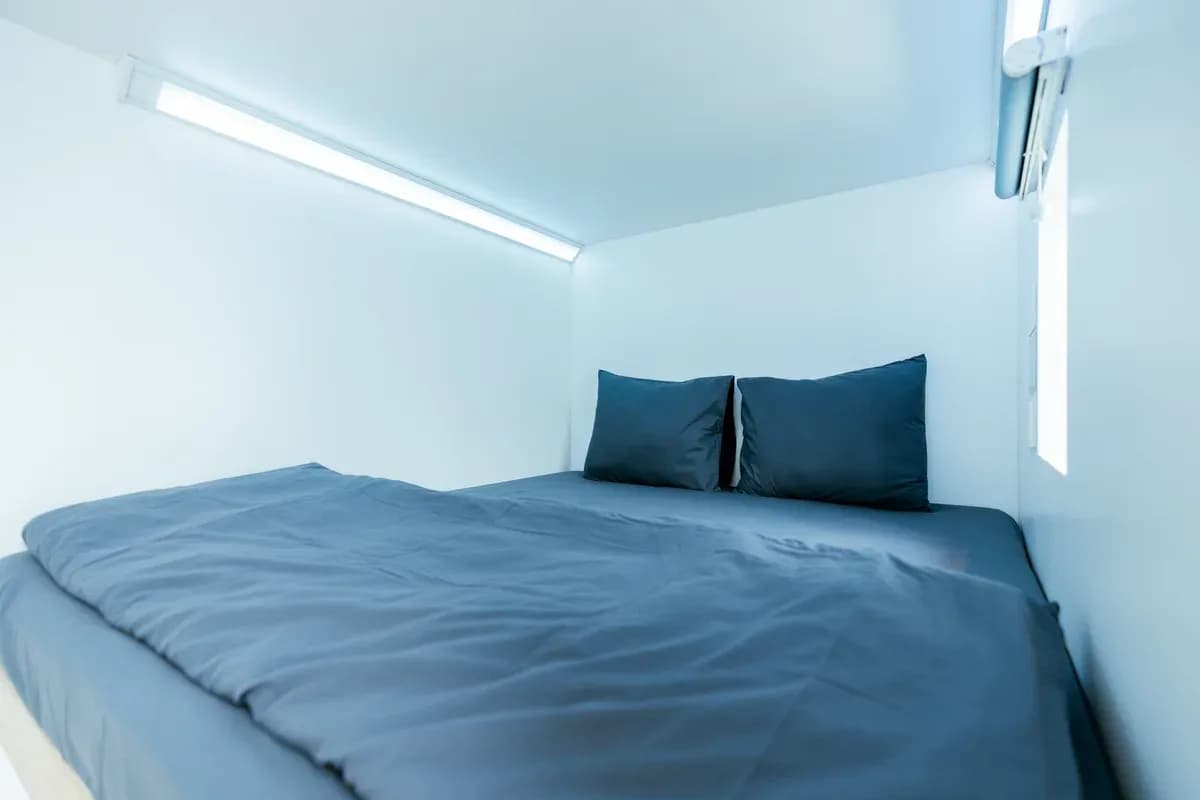 Menginap di Bobobox Hotel Kapsul Bandara Soekarno Hatta