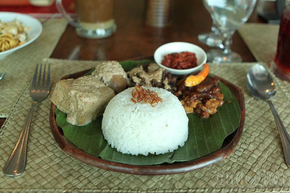 Menyantap Kuliner Jogja yang Murah dan Menggoyang Lidah di Sekitar Kawasan Malioboro