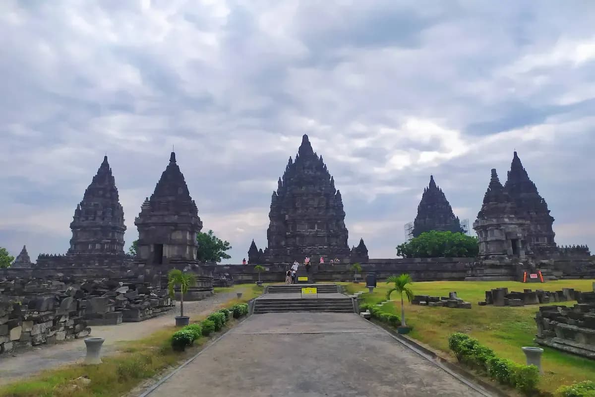 7 Historical Places in Indonesia to Satisfy Your Inner Geek