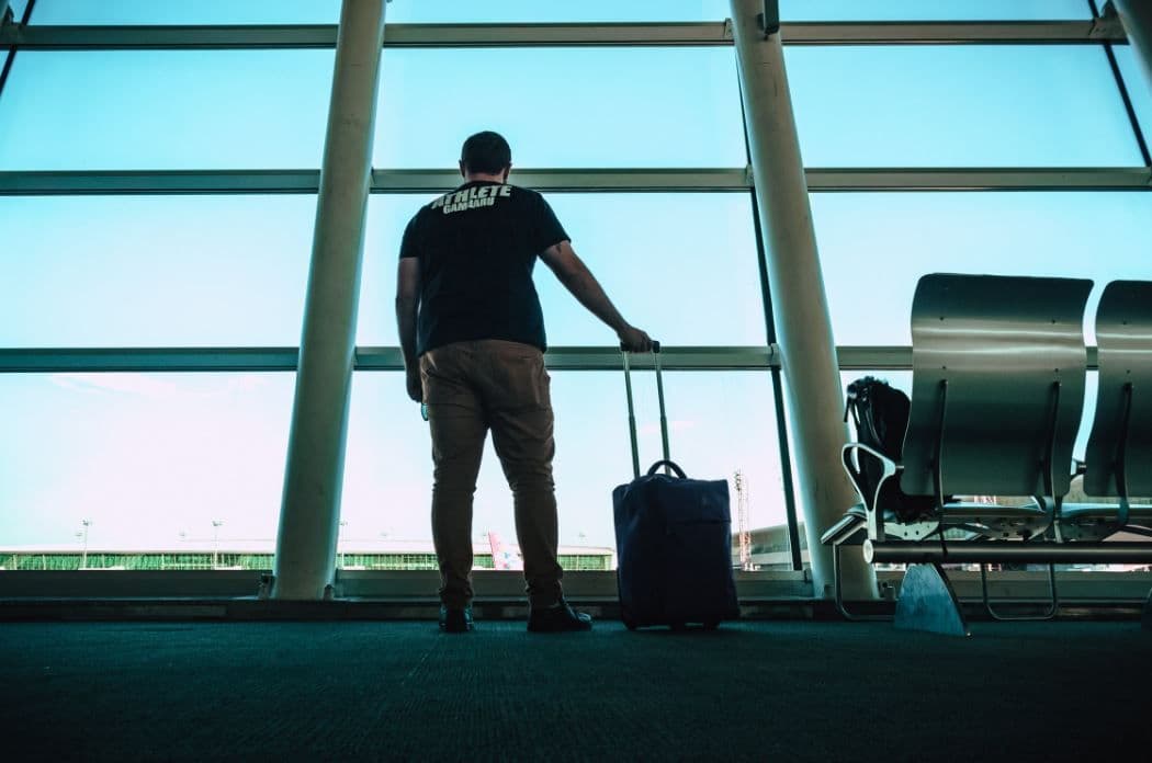 10 Tips Hal yang Bisa Kamu Lakukan Ketika Menunggu di Bandara