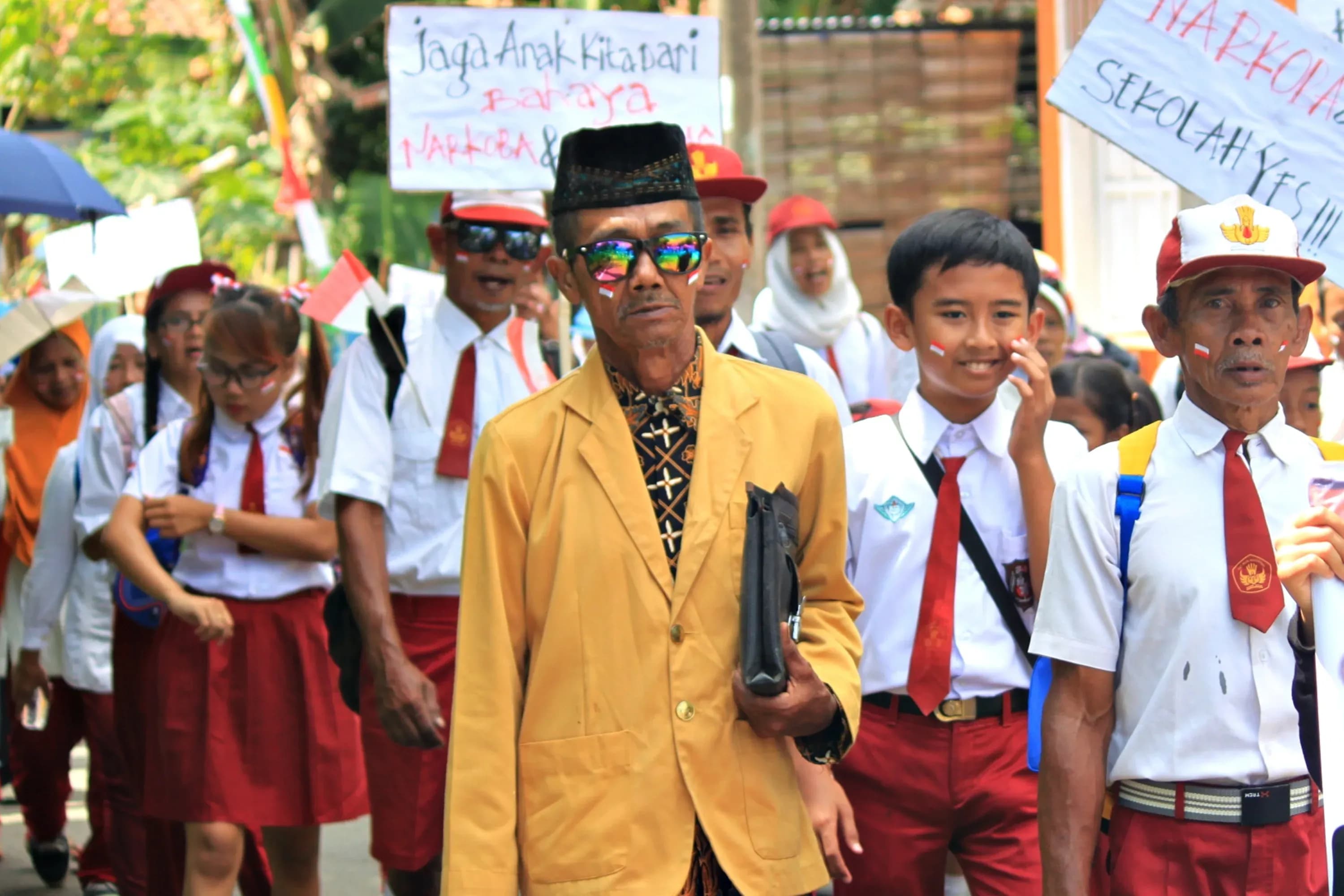 Cara Tetap Menjaga Semangat Kemerdekaan dengan Gotong Royong!