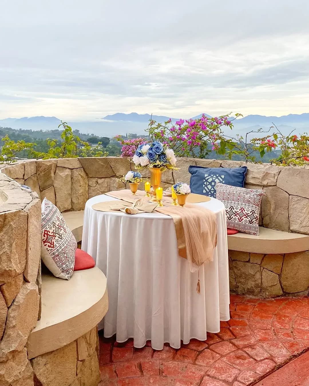 10 Rekomendasi Tempat Bukber di Bandung yang Nyaman dan Enak