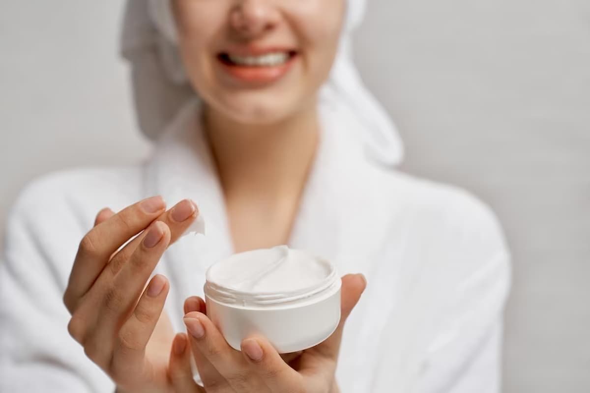 10 Travel Skincare Tips: Must-Know Essentials to Maintain Your Beauty Whenever and Wherever