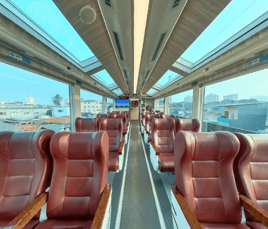 Panoramic Train Pertama di Indonesia: Cocok Buat Kamu Yang Suka Pemandangan!