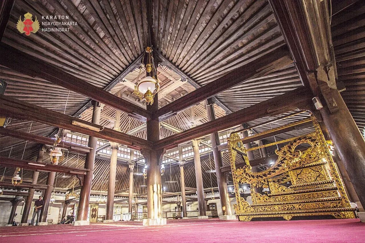 15 Destinasi Wisata Religi di Jogja yang Bikin Hati Tenang