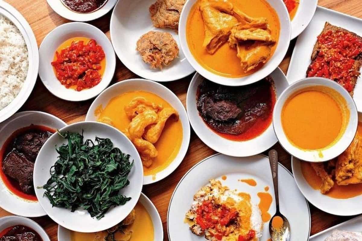 Berburu Makanan Khas Bukittinggi yang Unik dan Kaya Rempah
