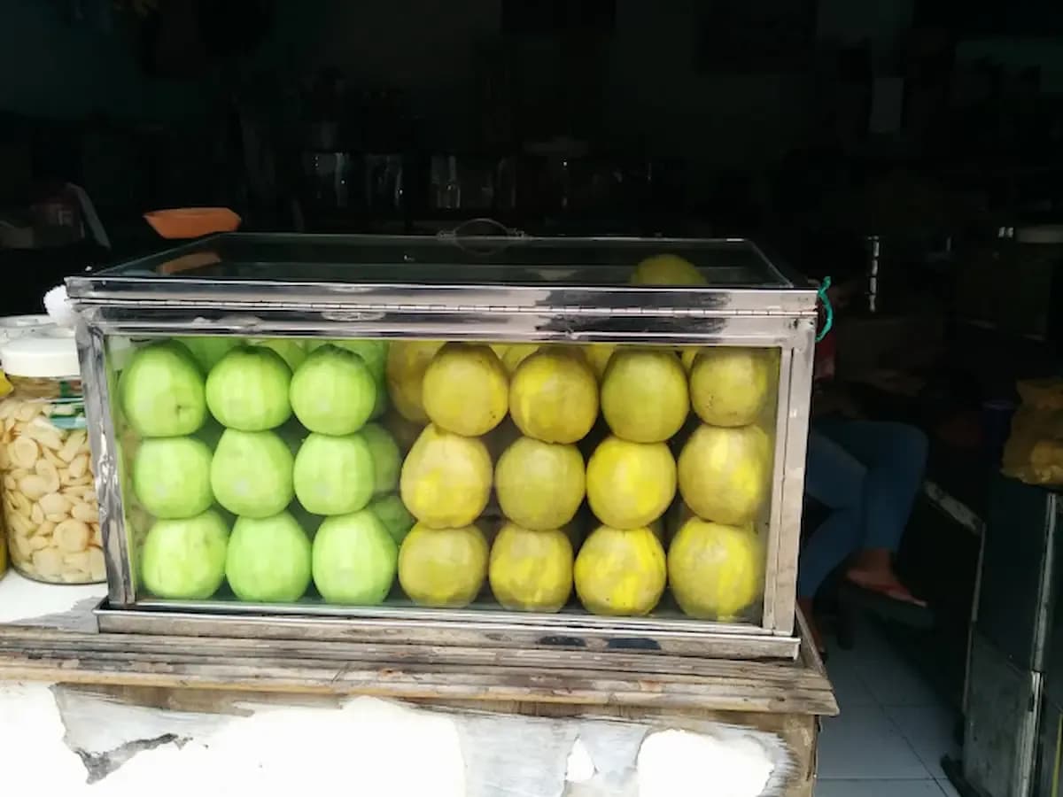 28 Oleh-Oleh Khas Medan yang Lezat