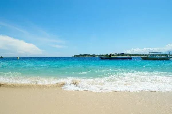 Pantai Bahuluang, Kepulauan Selayar