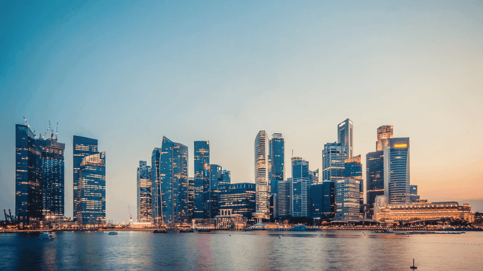 7 Hukum Unik dan Aneh di Singapura. Dendanya Ada yang Seharga iPhone X, Lho!