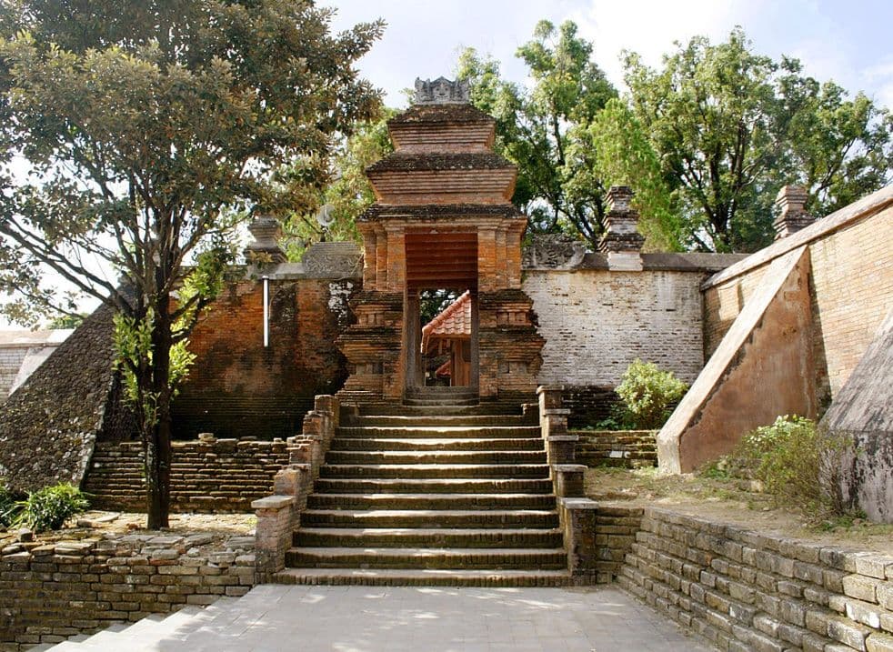 Bosan dengan Destinasi Wisata Yogyakarta yang Mainstream? Kunjungi 5 Destinasi Bersejarah Ini!