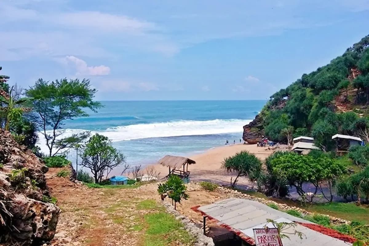 Pantai Seruni: Destinasi Pantai yang Menawan di Jogja