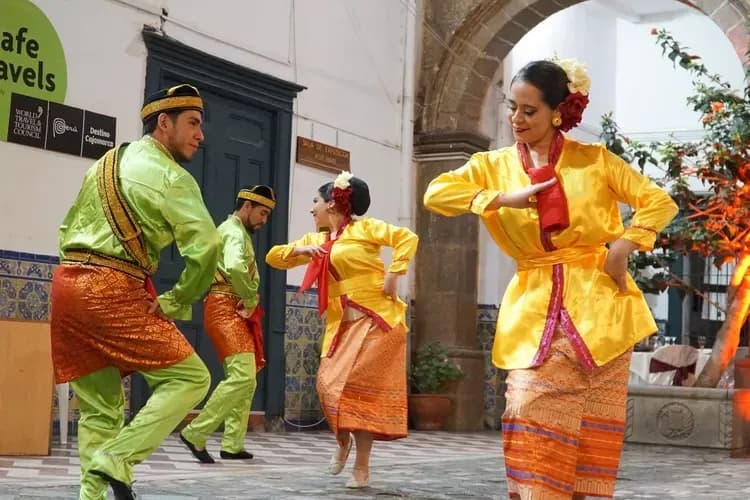 Belajar 6 Kesenian Tradisional Medan Saat Traveling ke Sumatra Utara, yuk!