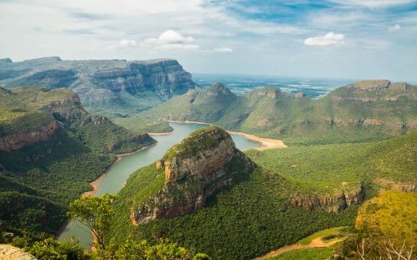 Tak Hanya Gunung, Ini dia 9 Lembah Terindah di Dunia Bagaikan Negeri Fantasi