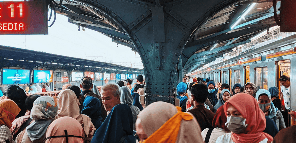 Perhatikan 5 Hal Ini Sebelum Kamu Tiba di Stasiun Kereta Api!