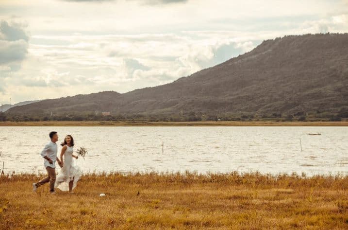 10 Spot Foto Pre-wedding Terbaik dan Unik di Indonesia!