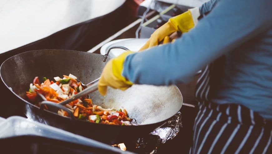 Wisata Kuliner Jakarta Pusat Malam Hari: Menikmati Kelezatan Malam
