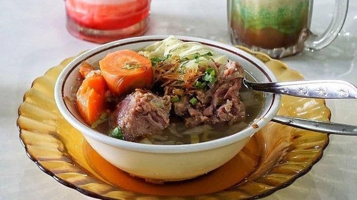 Jelajahi 7 Spot Kuliner Legendaris Sekitar Alun-Alun Mojokerto Berikut Ini!