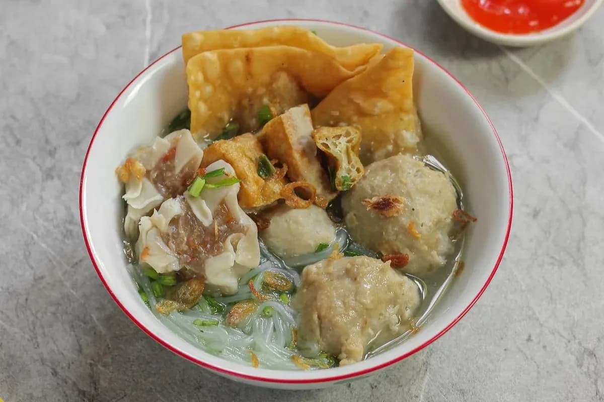 7 Makanan Murah di Dekat Dago yang Bikin Kenyang