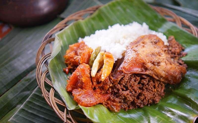 Penggemar Gudeg? Ini Dia 7 Tempat Gudeg Paling Enak Jogja Wajib Dikunjungi!