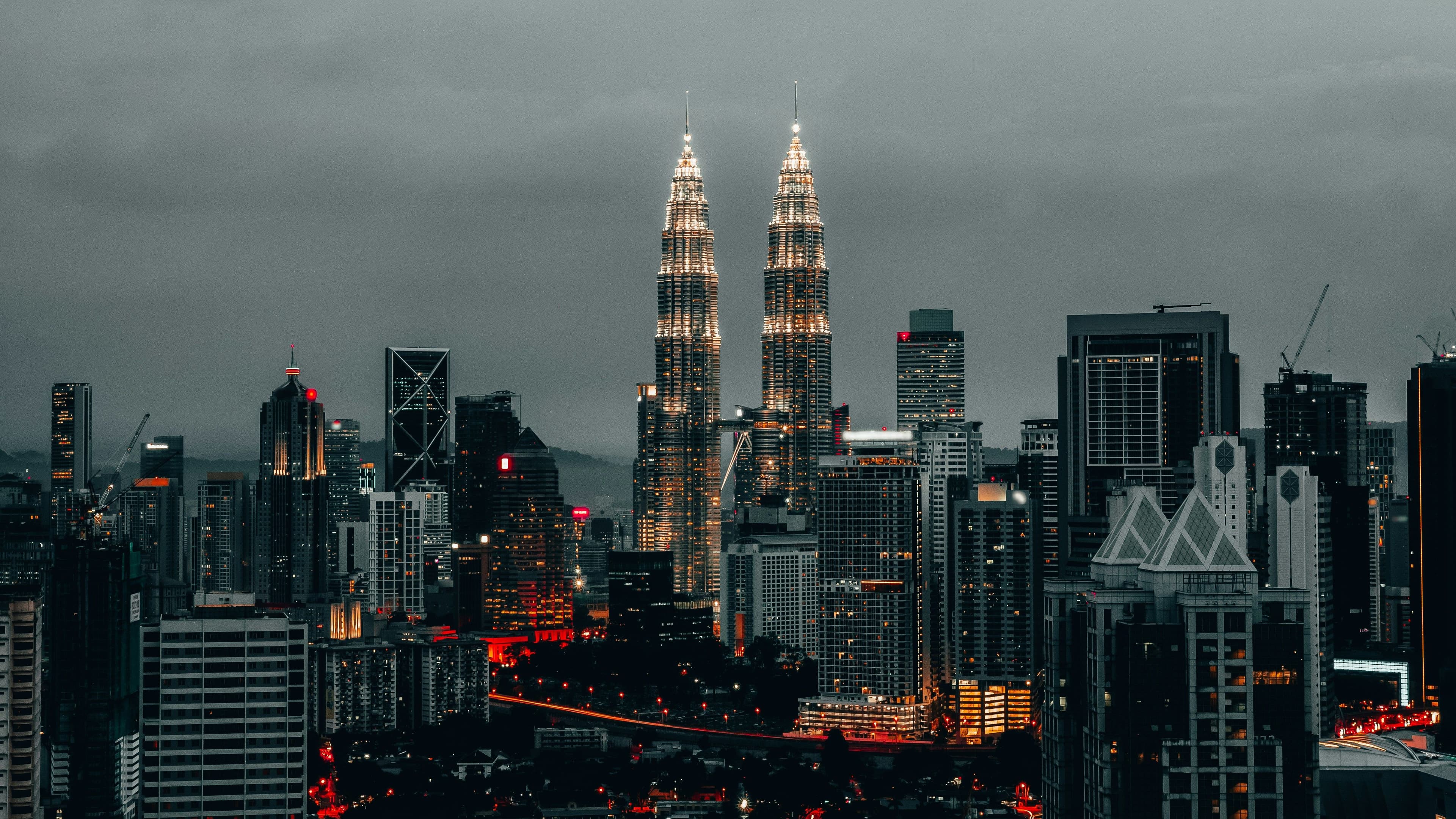 Wisata ke Malaysia untuk First Timer, Dekat, Hemat, dan Seru!
