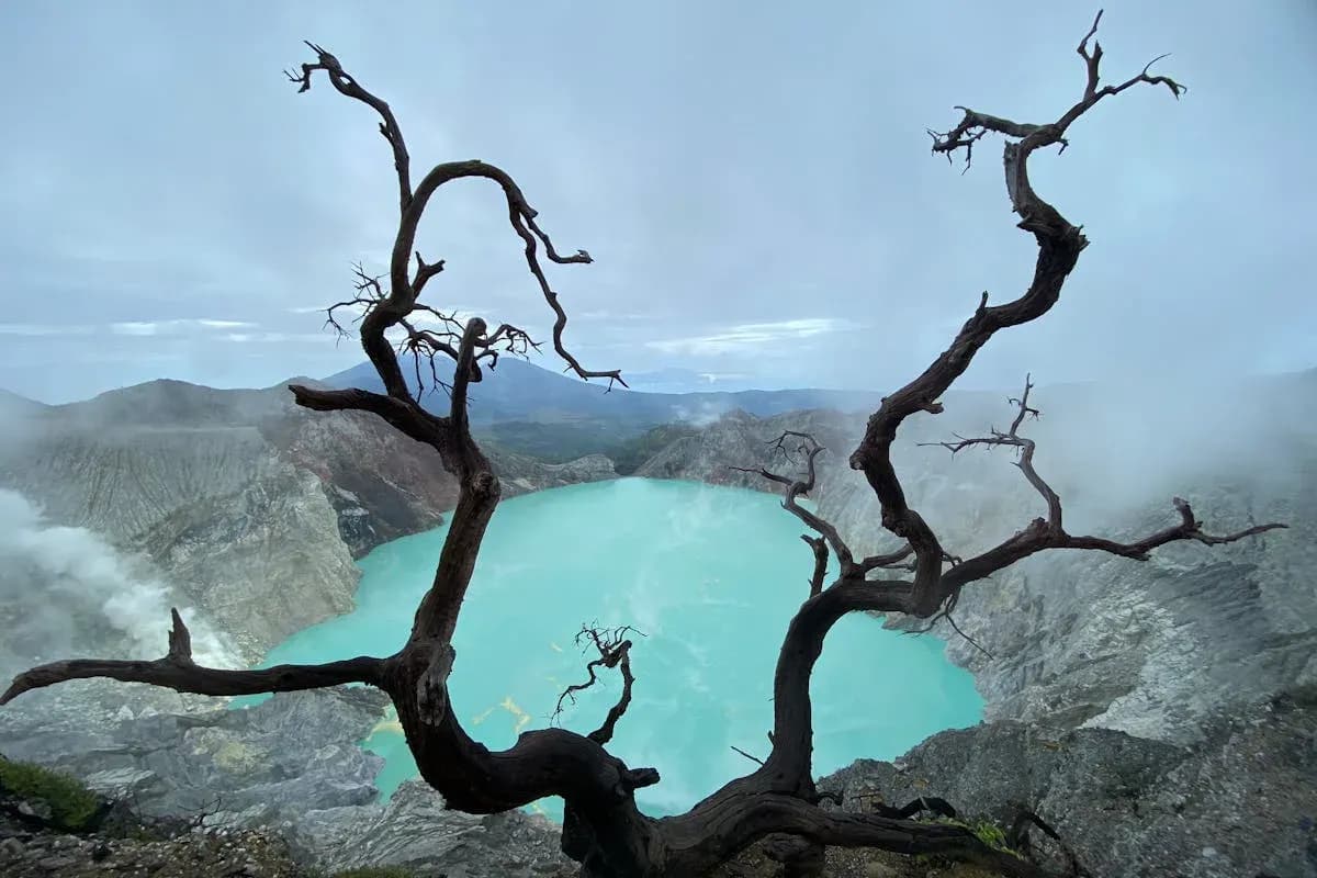 Cari Open Trip Ijen Trusted? Ini 3 Pilihan Terbaiknya