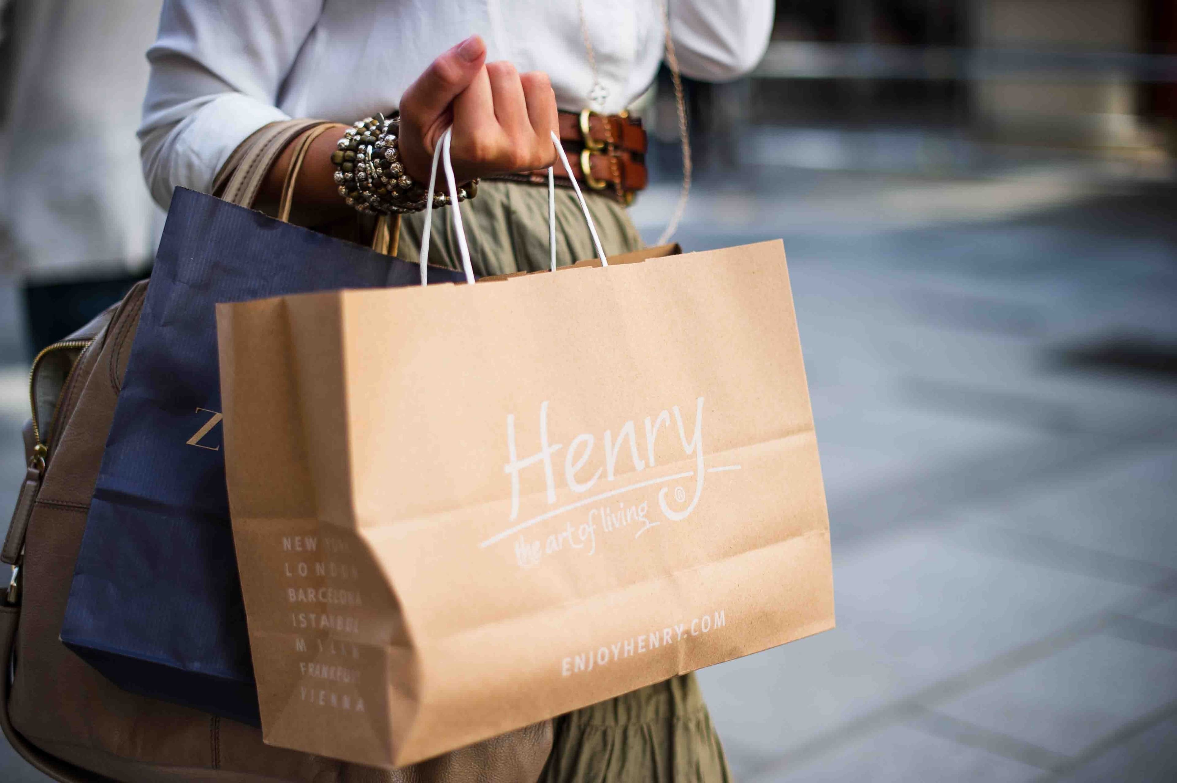 Mall Terdekat dari Bobobox Cipaganti; Let’s Shop!