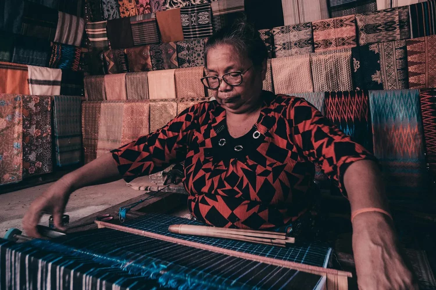 7 Makna Motif Kain Tenun Sumba, Eye-Catching dan Mendalam!