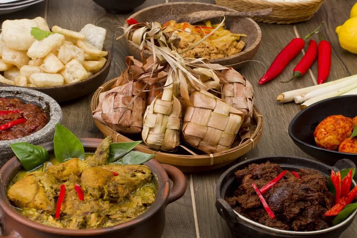 17 Makanan Khas Lebaran yang Buat Kamu Pengen Pulang Kampung!