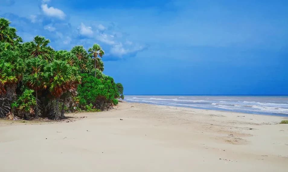 Wisata Pantai Oetune, Timor Tengah Selatan – NTT