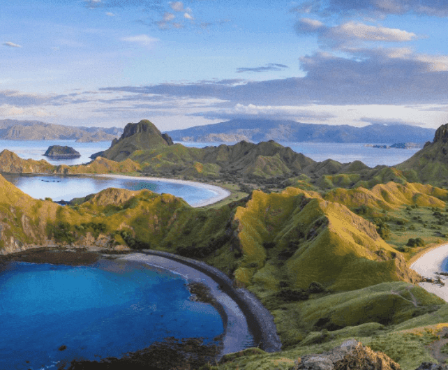Tak Hanya Pulau Komodo, Ini Dia Destinasi Wisata Nusa Tenggara Timur Hits yang Wajib Kamu Kunjungi