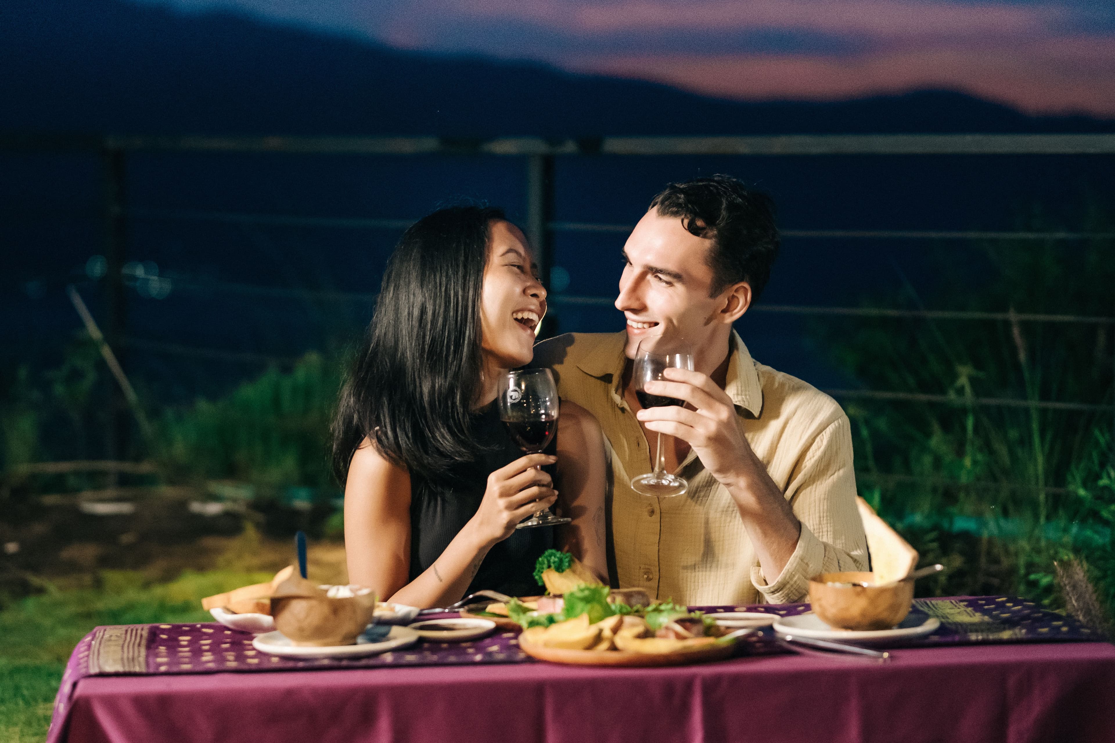 Enjoy an Unforgettable Night at These 9 Romantic Dinner Hotels in Bali