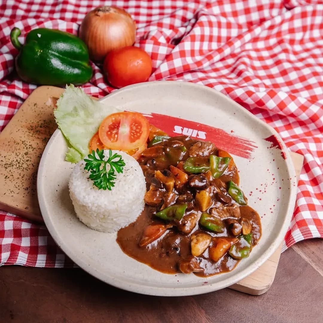 18 Tempat Bukber di Bandung yang Makanannya Enak