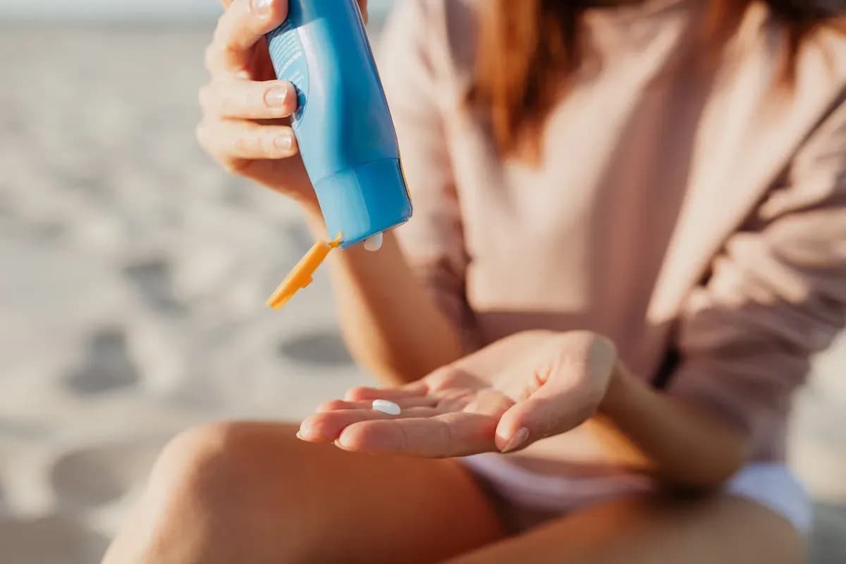 Ini 7 Manfaat Pakai Sunscreen untuk Kulit Sensitif