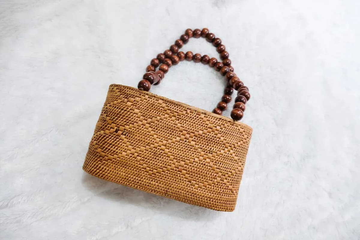 12 Oleh-Oleh Bali Paling Hits, dari Camilan hingga Souvenir Unik!