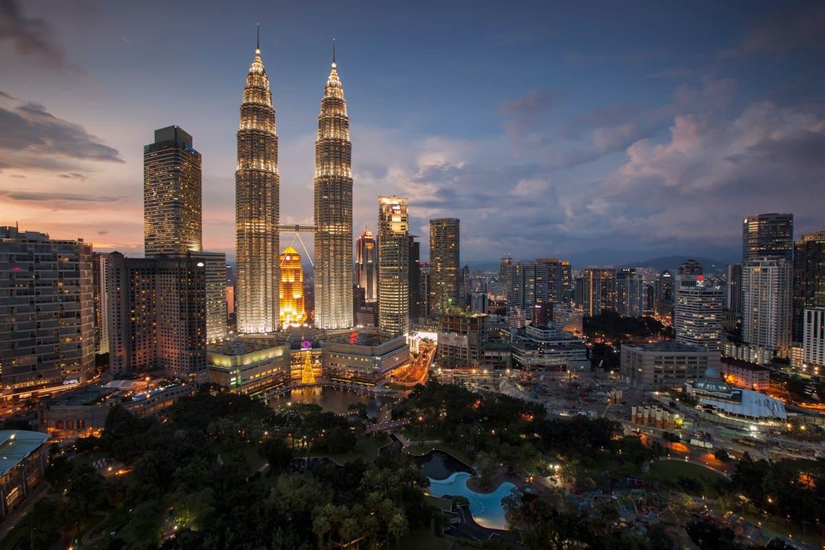 10 Tempat Wisata di Kuala Lumpur Terbaik, Ada Hidden Gem!