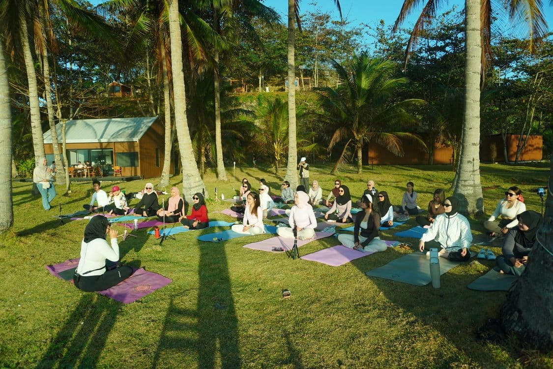 Temukan Ketenangan Diri di Bobocabin Madasari: Kolaborasi Temenin Trip x Yoga Titik Tenang