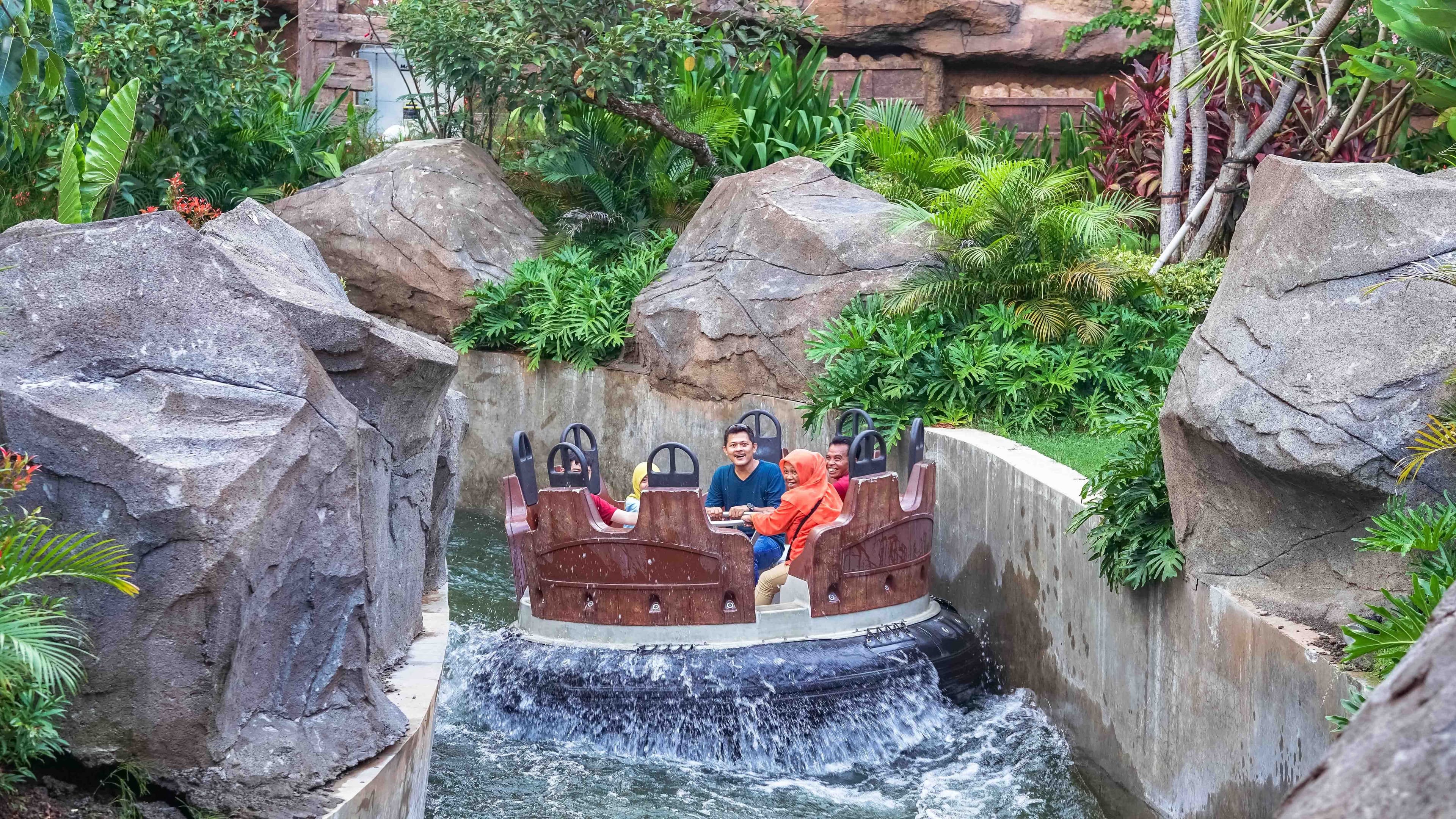 Wisata Terbaru di Semarang: Saloka Theme Park