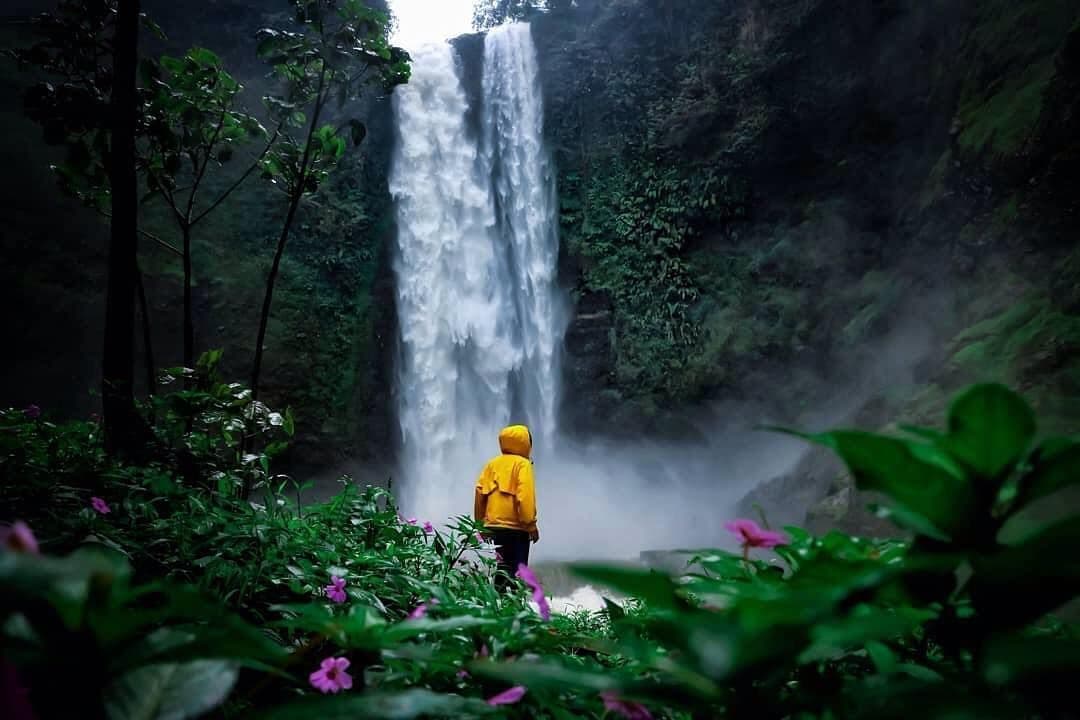 Main Ke Garut? Kunjungi Air Terjun Sanghyang Taraje yang Indah dan Asri!