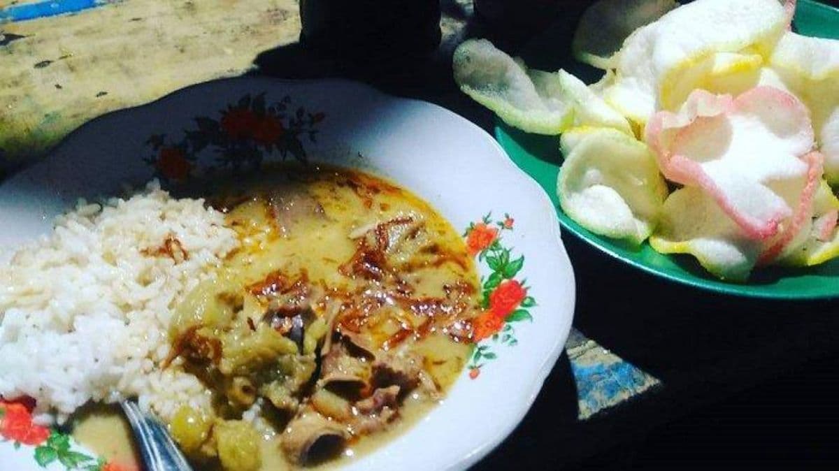 6 Spot Kuliner Legendaris di Blok M Yang Dijamin Menggoyang Lidah