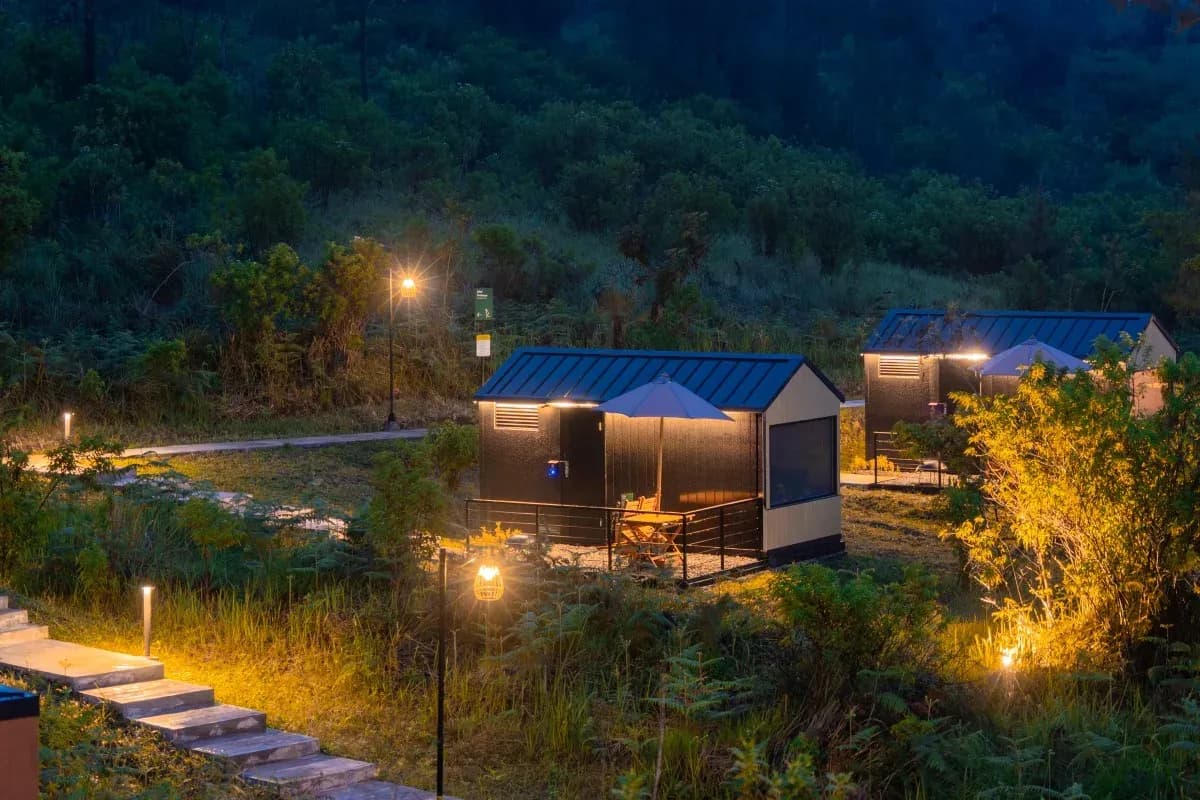 9 Tempat Glamping Banyuwangi dengan View Ciamik