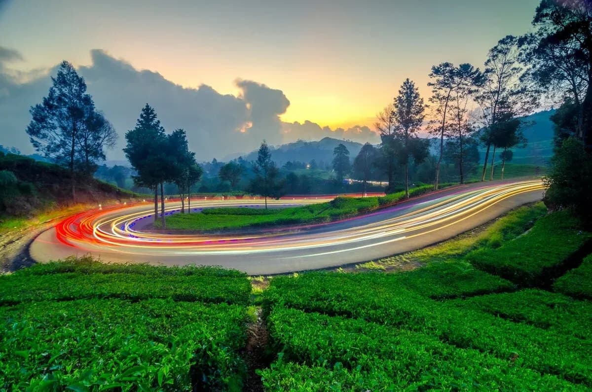 12 Tips Wisata Alam Bandung, Liburan Lancar Mood Happy!