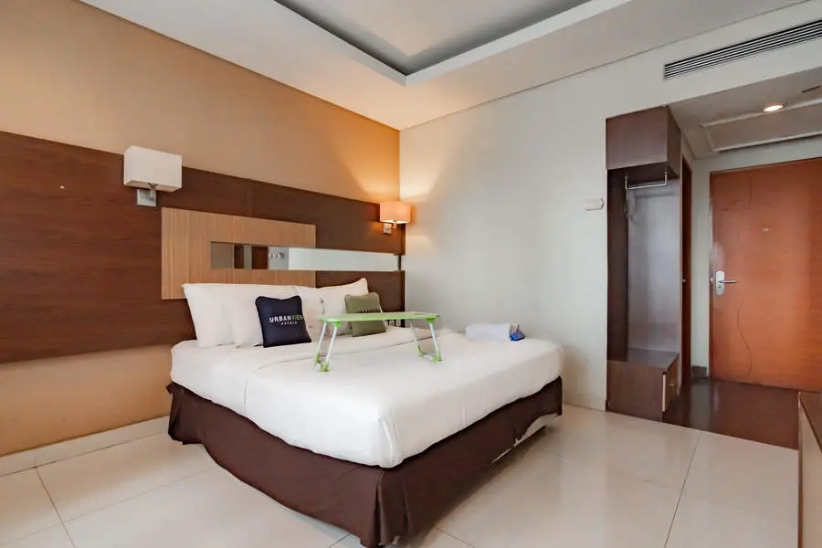 urbanview hotel newton riau