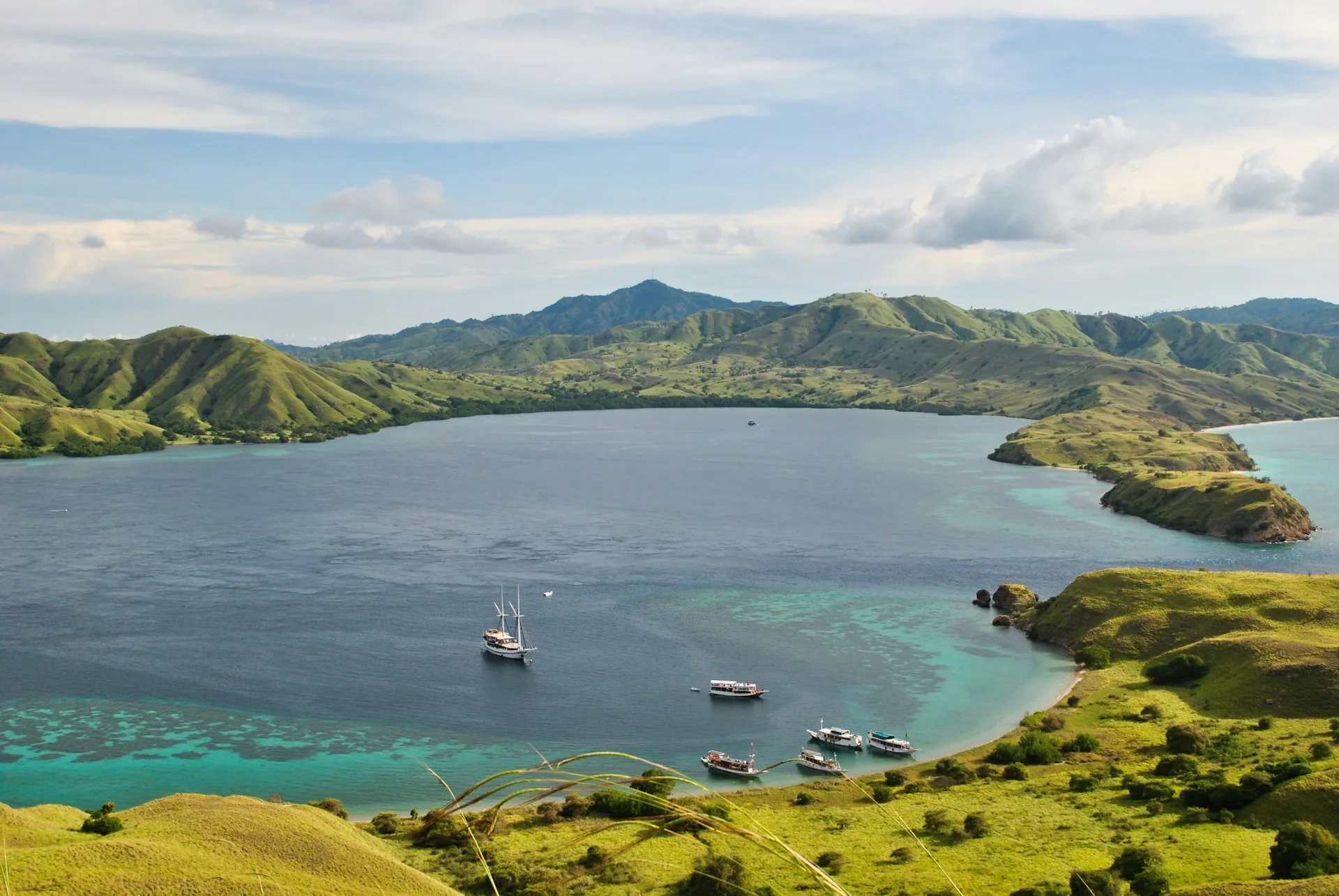 Liburan Ke Labuan Bajo Ala Backpacker, Berapa Bujet yang Dibutuhkan?