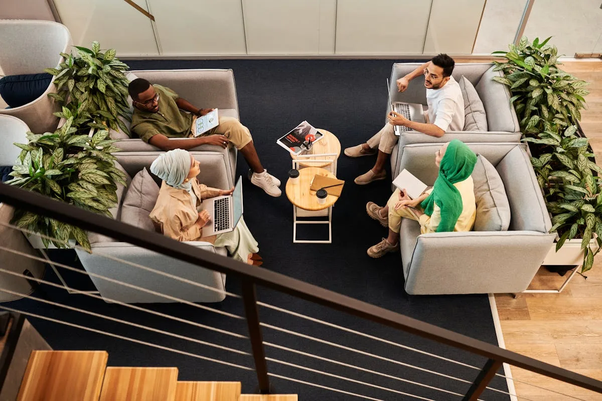 ruang kantor indonesia