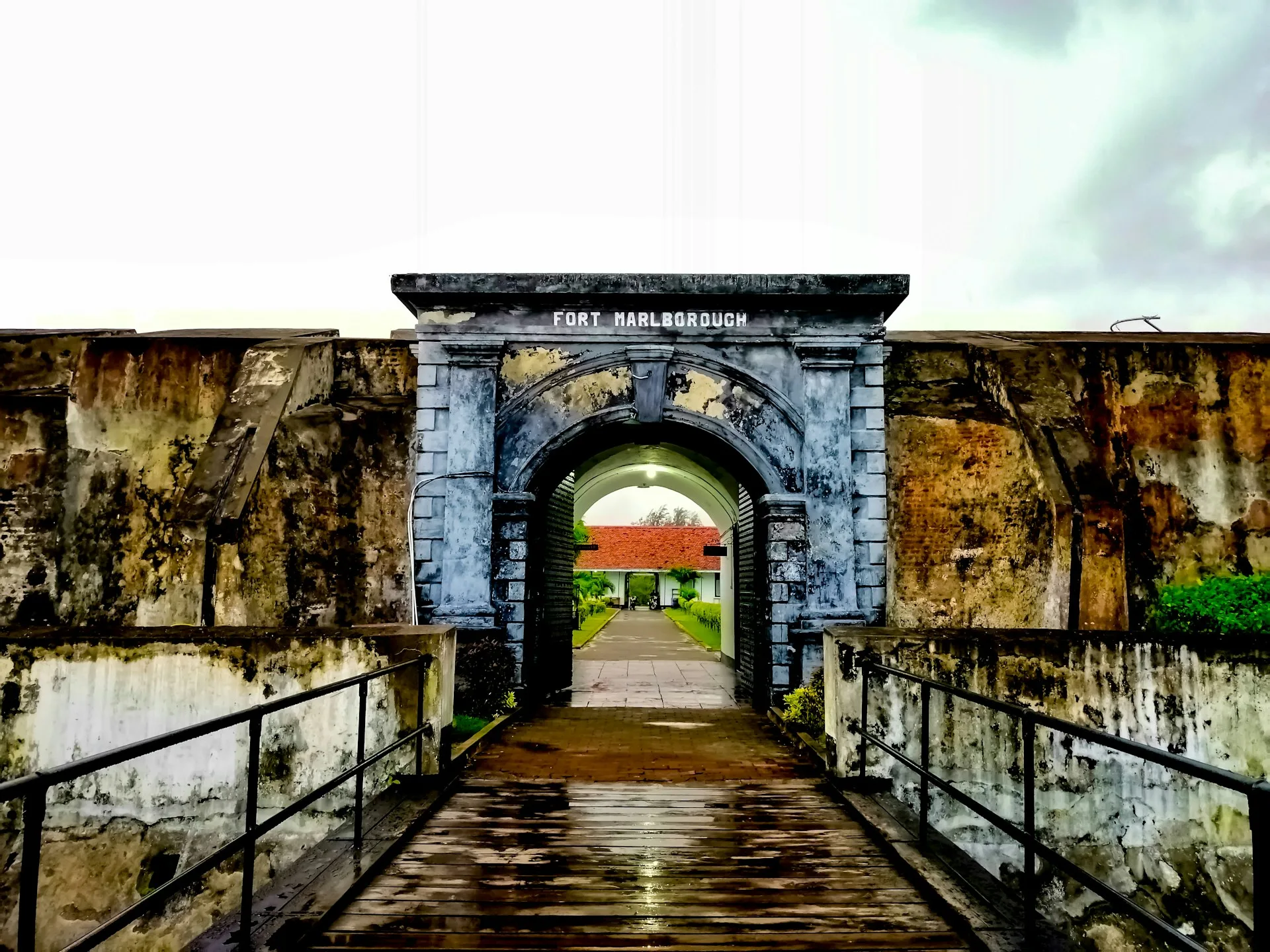 wisata fort marlborough